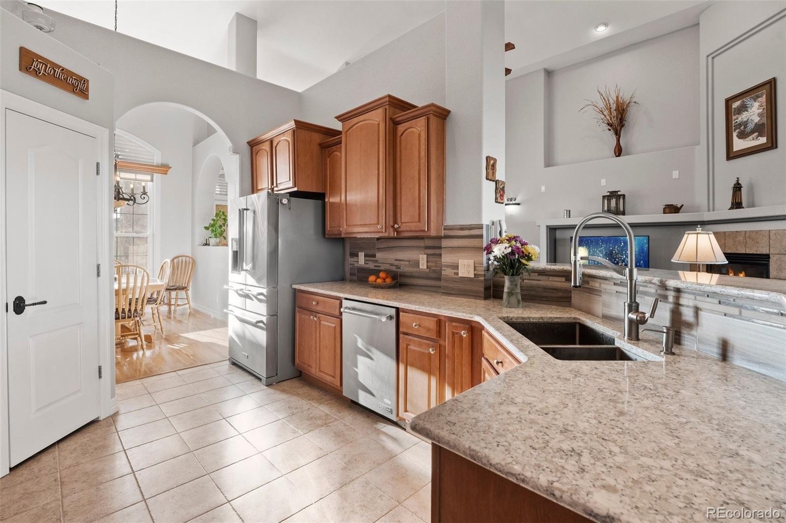 614 Coyote Trail Elizabeth, CO 80107 - Photo 9 of 38