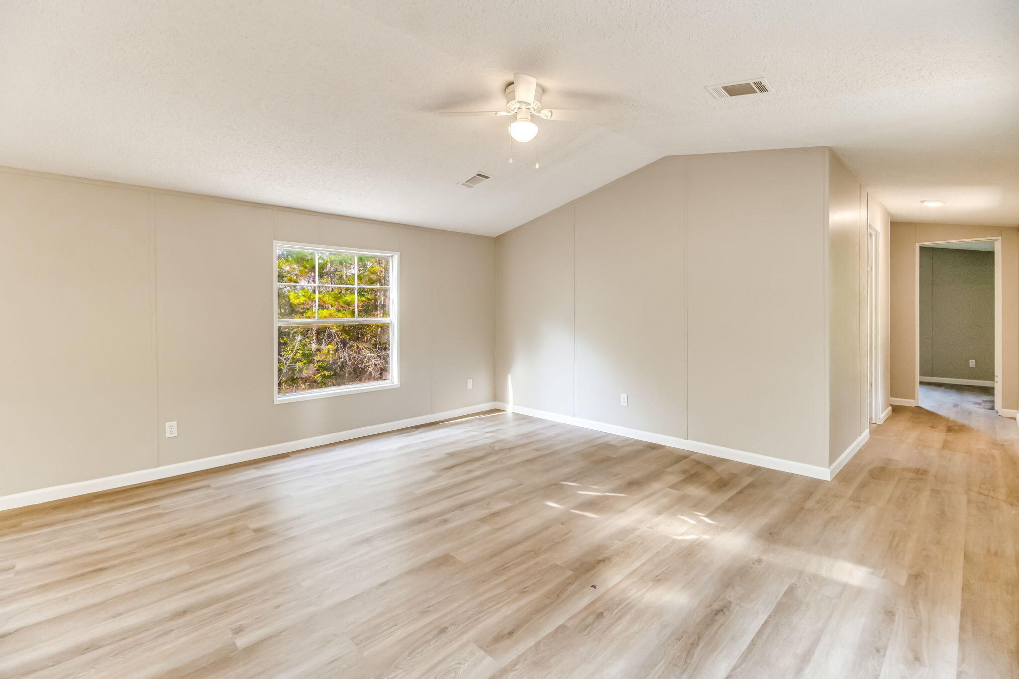 169 White Road DeFuniak Springs, FL 32433 - Photo 7 of 19 19-169 White Road-12