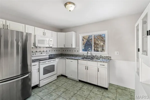$202,500 | 835 North Forest Avenue, Webster Groves, MO 63119