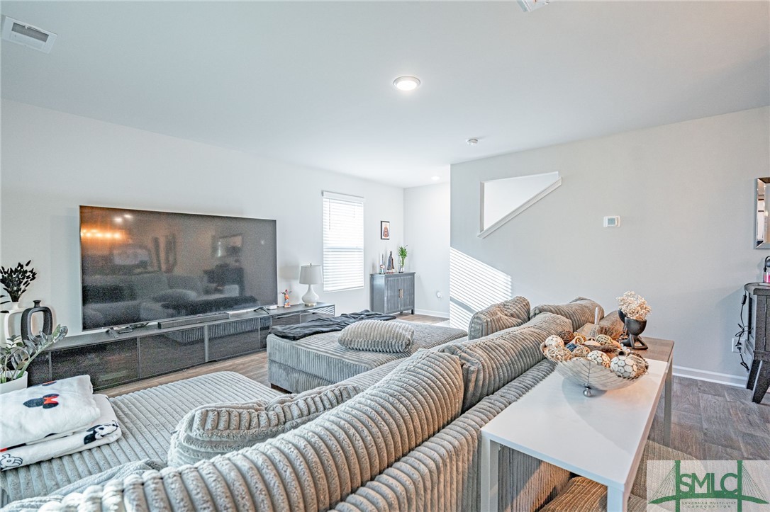 106 Aruba Road Guyton, GA 31312 - Photo 17 of 47 Living Room