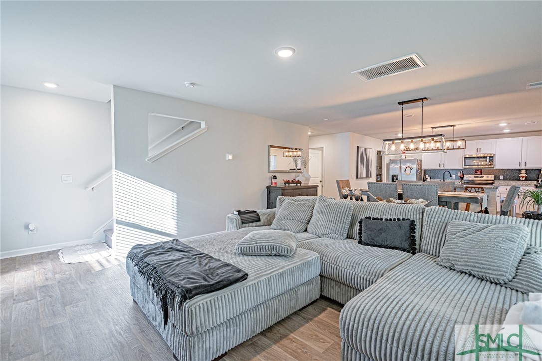 106 Aruba Road Guyton, GA 31312 - Photo 18 of 47 Living Room