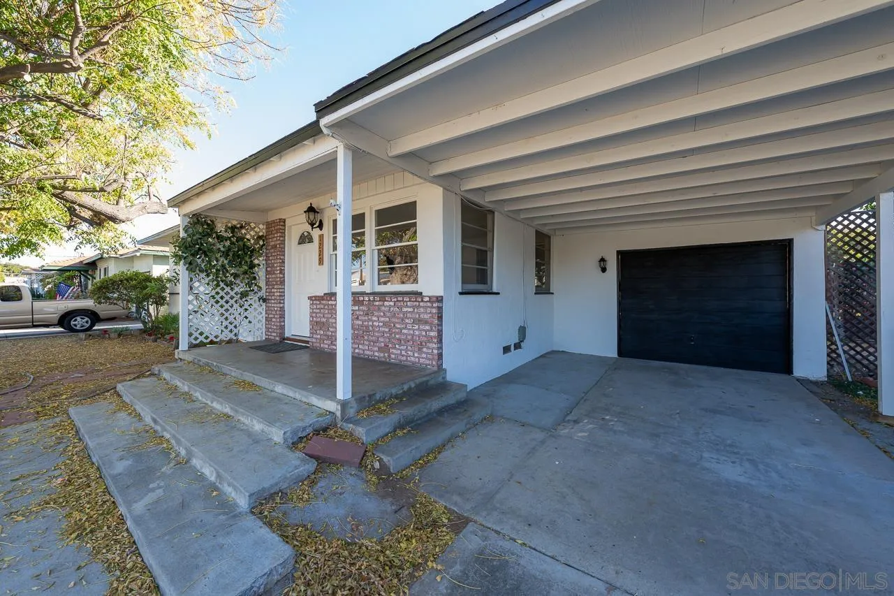 1229 Andover Road El Cajon, CA 92019 - Photo 3 of 31 Gallery Image 3