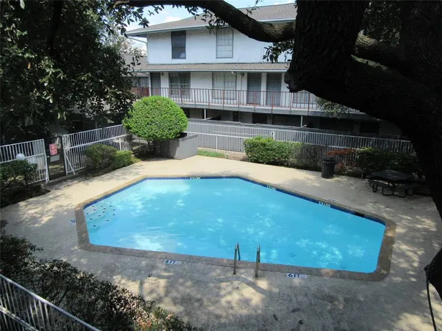 $850 | 12888 Montfort Drive, Unit 241, Dallas, TX 75230