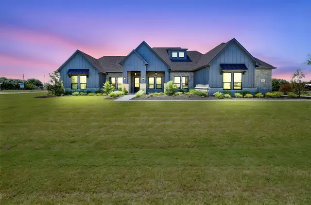 $699,490 | 111 Muscogee Drive, Waxahachie, TX 75165