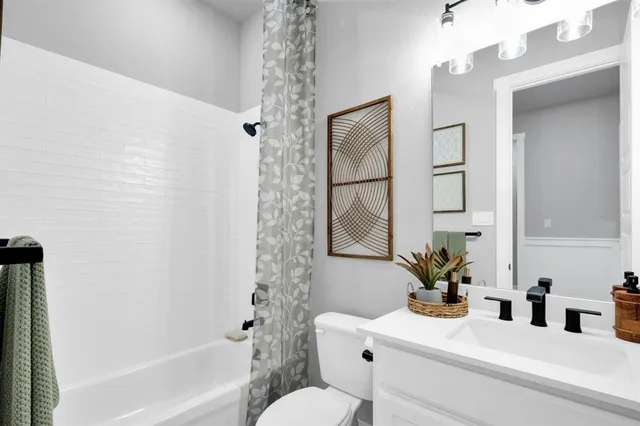 $699,490 | 111 Muscogee Drive, Waxahachie, TX 75165