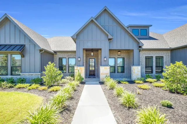 $699,490 | 111 Muscogee Drive, Waxahachie, TX 75165