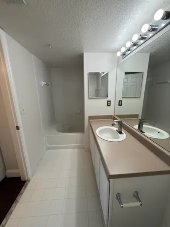 $1,850 | 171 Southwest Palm Drive, Unit 303, Port St. Lucie, FL 34986