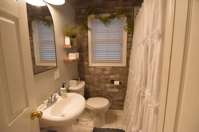 $166,000 | 1009 Knight Avenue North, Thief River Falls, MN 56701