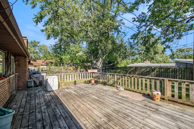 $139,999 | 505 Wildwood Drive, Park Forest, IL 60466