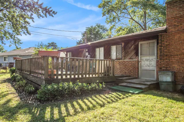 $139,999 | 505 Wildwood Drive, Park Forest, IL 60466