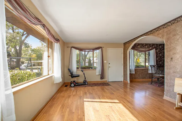 $139,999 | 505 Wildwood Drive, Park Forest, IL 60466