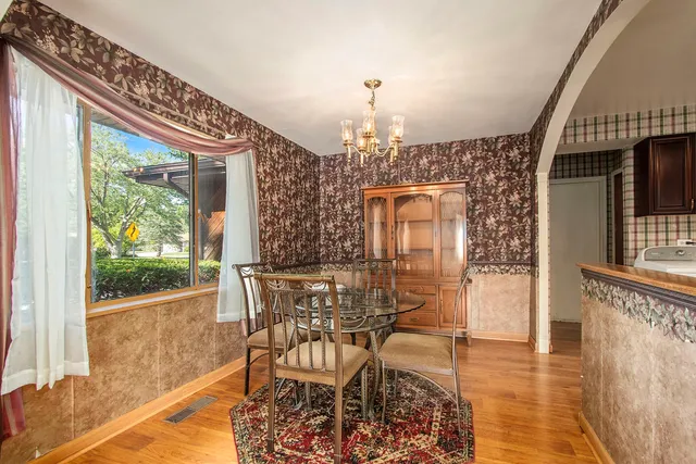 $139,999 | 505 Wildwood Drive, Park Forest, IL 60466