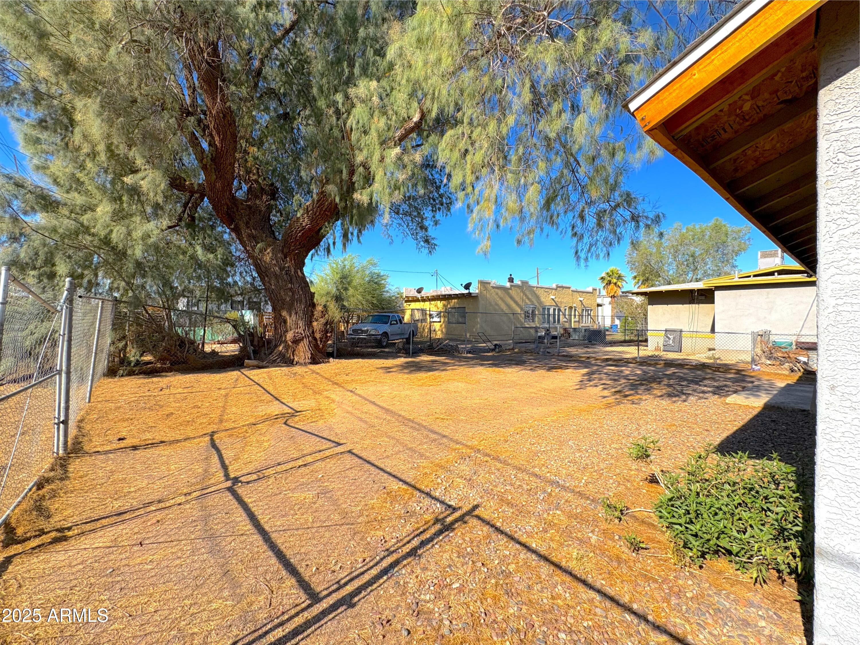 425 North 18th Drive, Unit 3 Phoenix, AZ 85007 - Photo 9 of 10 a view of empty room
