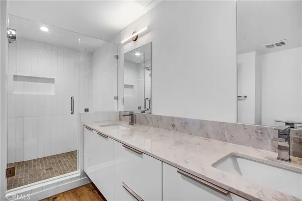 $4,695 | 4409 Saugus Avenue, Unit 104, Sherman Oaks, CA 91403