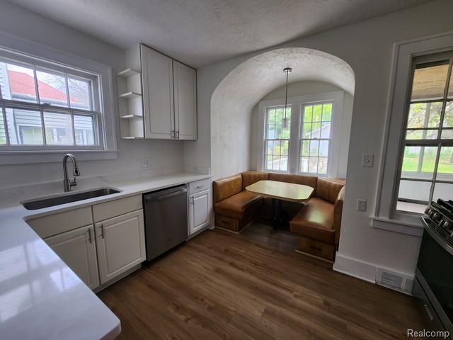 80 East Iroquois Road Pontiac, MI 48341 - Photo 11 of 26