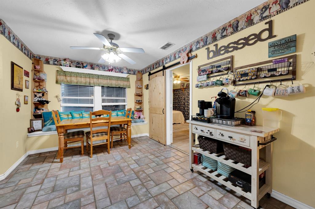 839 Walker Creek Road Ennis, TX 75119 - Photo 16 of 40