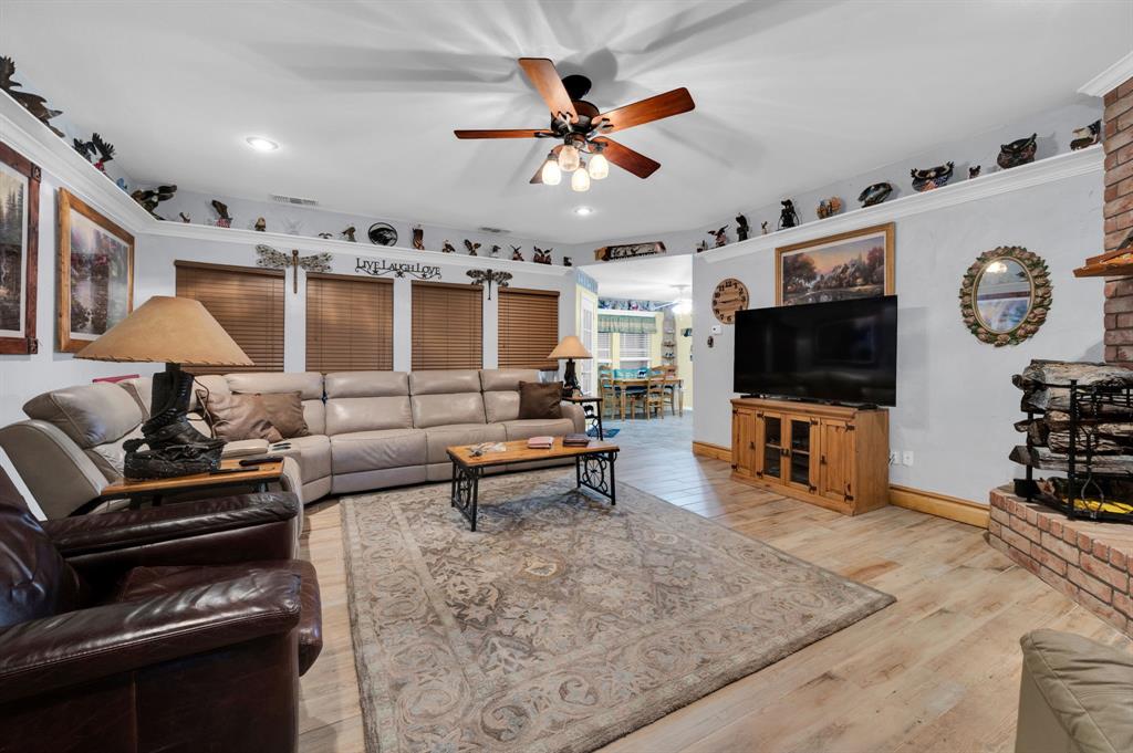 839 Walker Creek Road Ennis, TX 75119 - Photo 21 of 40