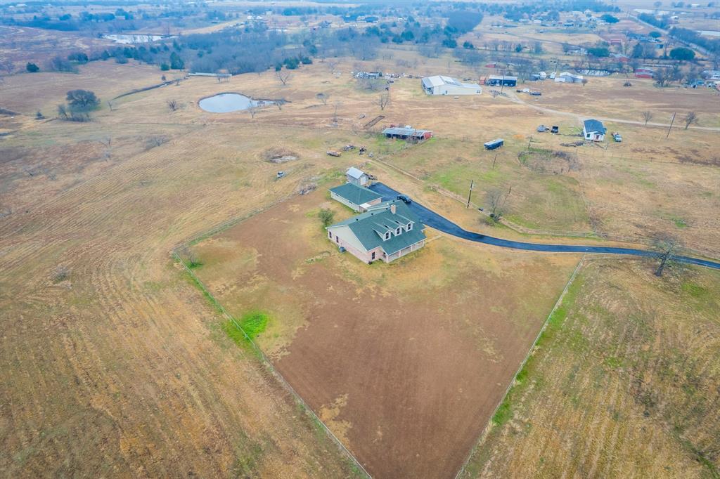 839 Walker Creek Road Ennis, TX 75119 - Photo 37 of 40