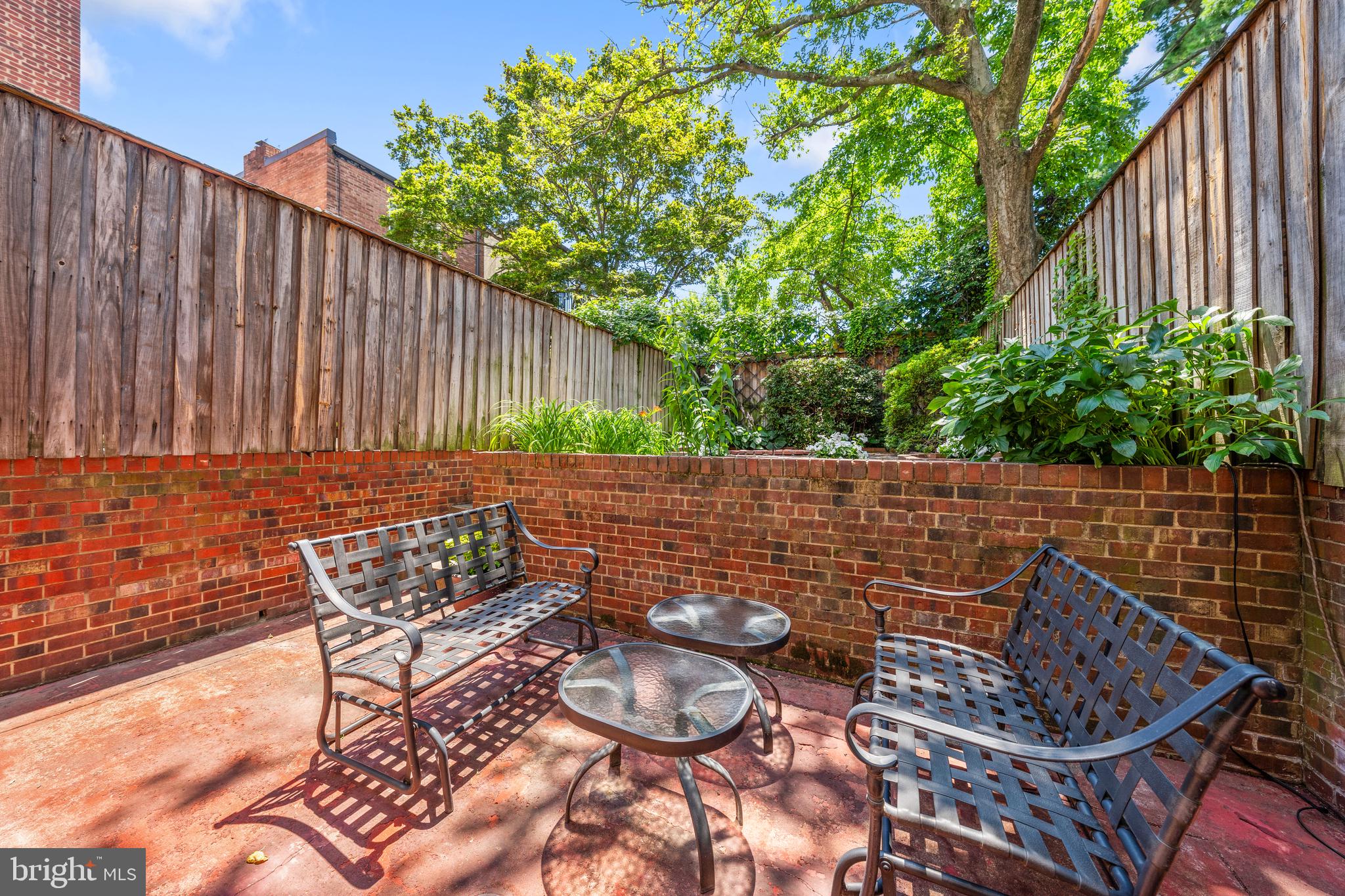 413 D Street Southeast Washington, DC 20003 - Photo 13 of 41 Lower Court Yard