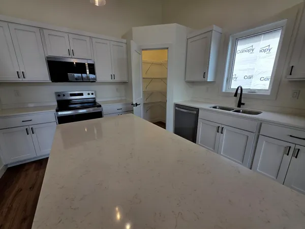 $350,000 | 3734 33rd Street South, Moorhead, MN 56560