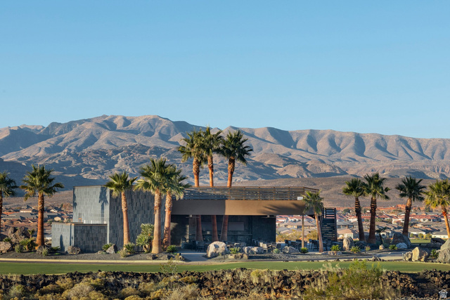 2437 Black Point Circle, Unit 28 Santa Clara, UT 84765 - Photo 16 of 40