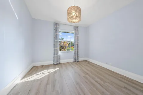 $4,980,000 | 189 Shelter Lane, Jupiter Inlet Colony, FL 33469