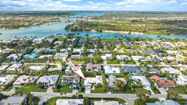 $4,500,000 | 189 Shelter Lane, Jupiter Inlet Colony, FL 33469