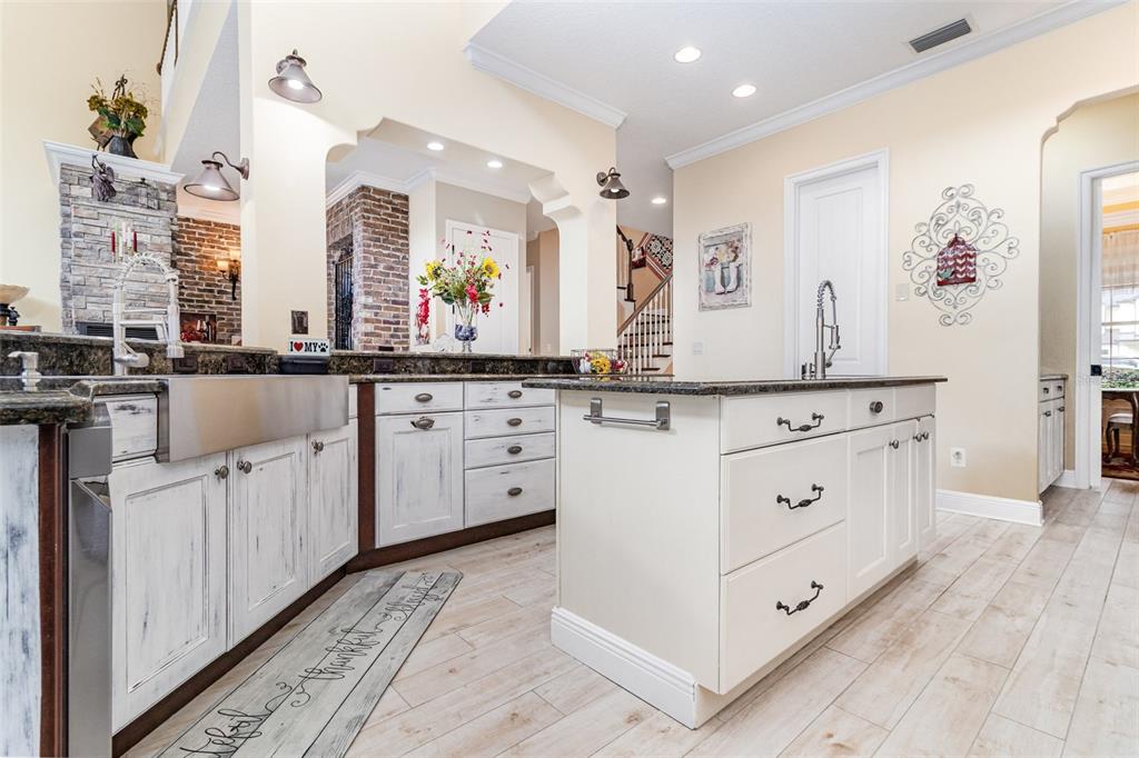 404 Long And Winding Road Howey-in-the-Hills, FL 34737 - Photo 15 of 48