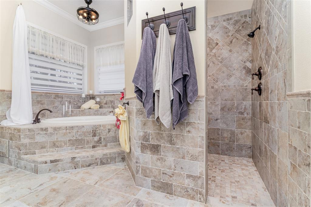 404 Long And Winding Road Howey-in-the-Hills, FL 34737 - Photo 20 of 48