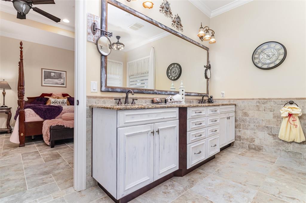 404 Long And Winding Road Howey-in-the-Hills, FL 34737 - Photo 21 of 48