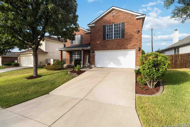 front view of house with a yard