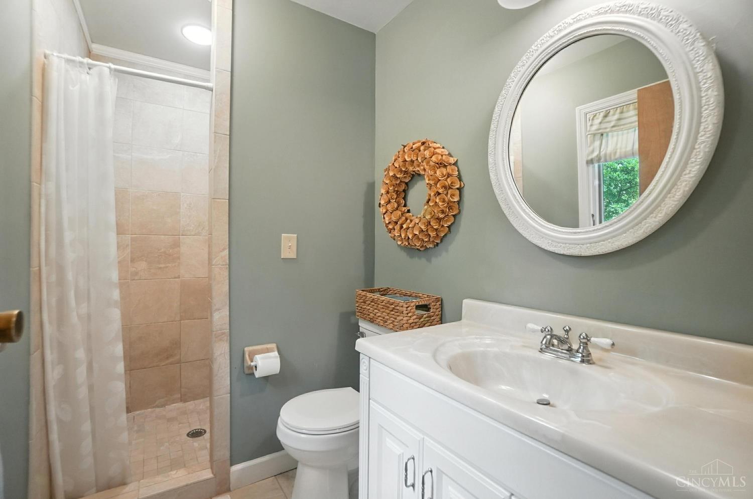 1092 Fox Run Road Milford, OH 45150 - Photo 23 of 51 Gallery Image 23
