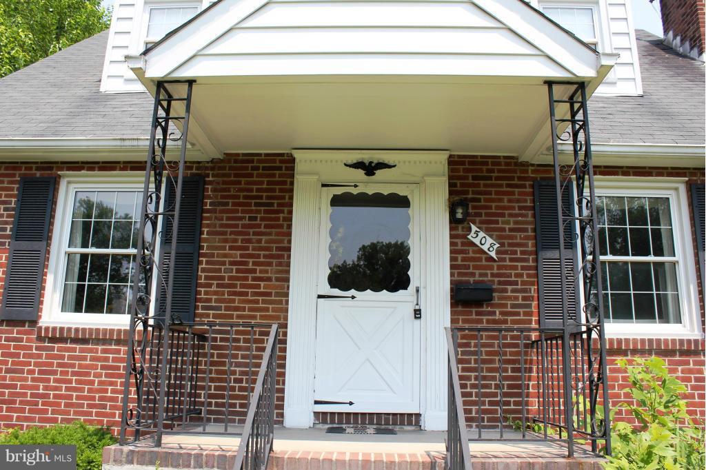 508 Holden Road Towson, MD 21286 - Photo 22 of 24 FRONT PORCH