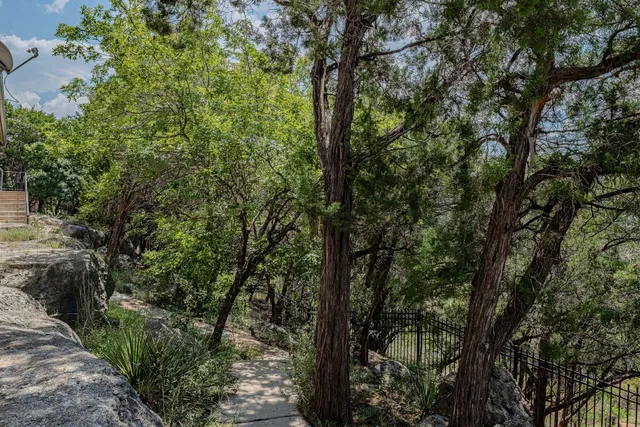 $1,179,000 | 409 Venture Boulevard South, Point Venture, TX 78645