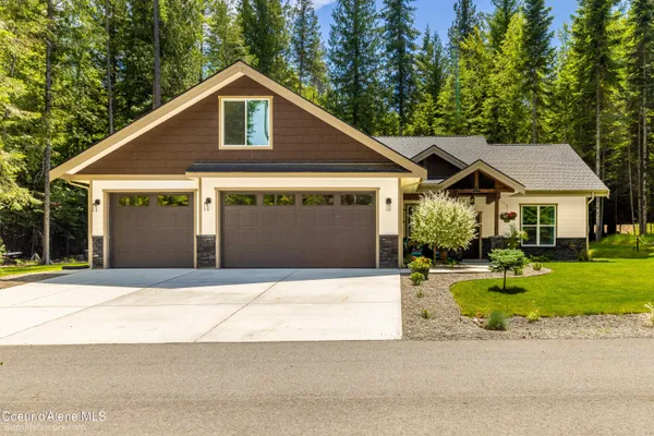 $1,200,000 | 28 Camas Drive, Priest River, ID 83856