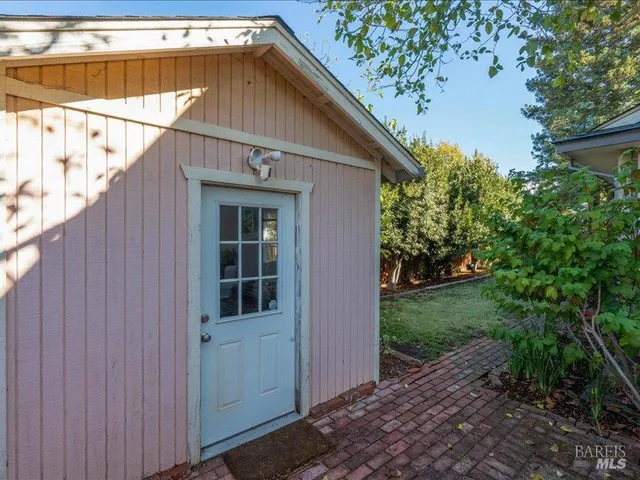 $925,000 | 2108 A Imola Avenue, Napa, CA 94559