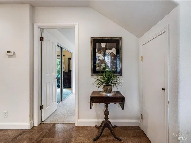 $925,000 | 2108 A Imola Avenue, Napa, CA 94559