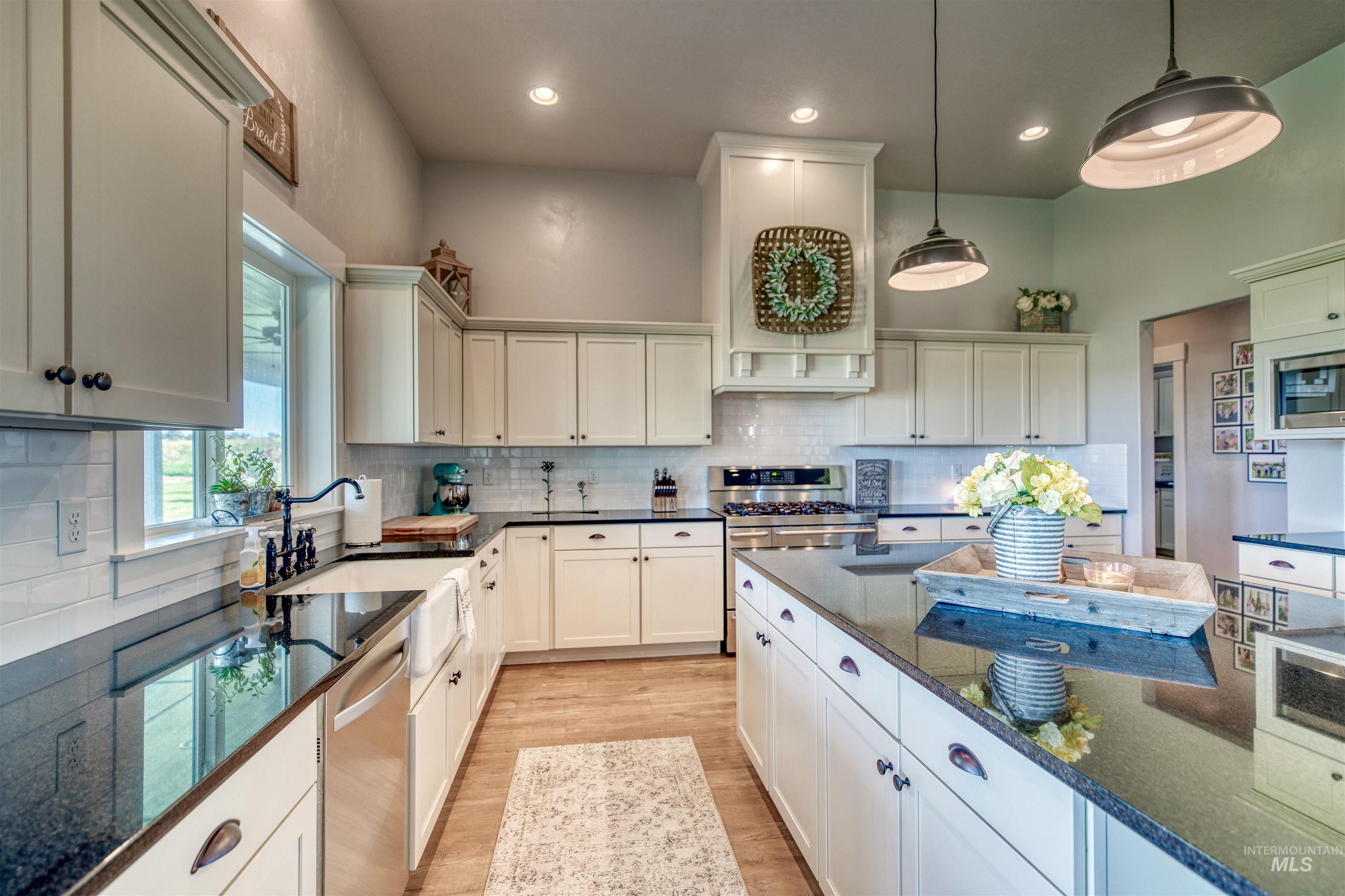 27652 Hop Road Caldwell, ID 83607 - Photo 5 of 50