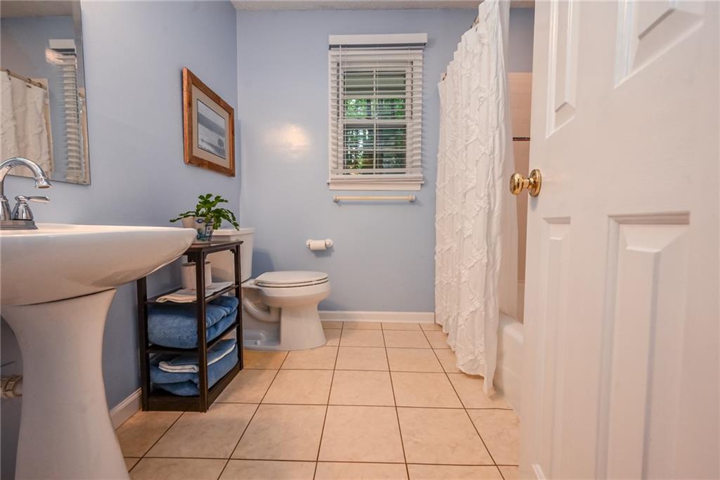 4649 Montauk Road Southwest Lilburn, GA 30047 - Photo 23 of 50