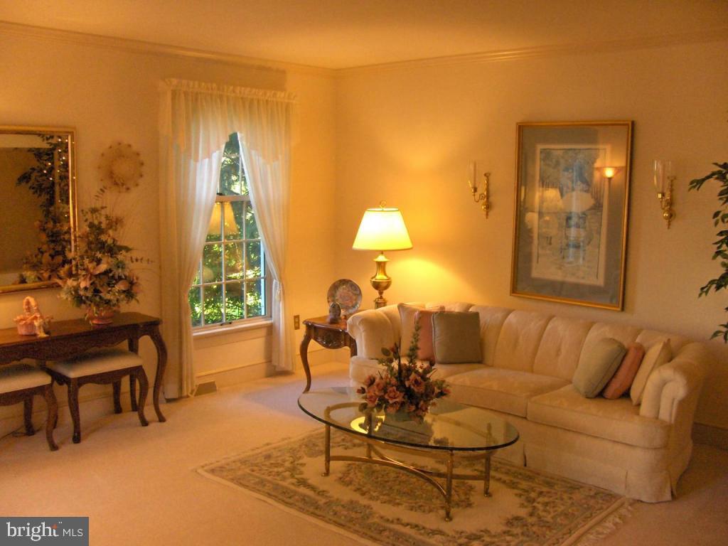 2752 Pendleton Drive Lititz, PA 17543 - Photo 7 of 26