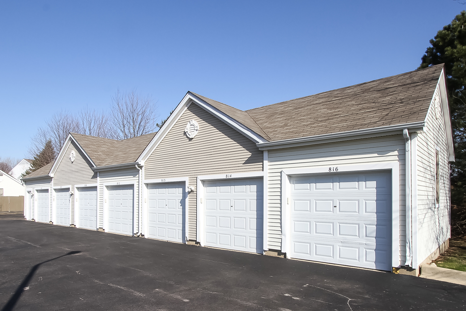 1640 McClure Road, Unit 1640 Aurora, IL 60505 - Photo 2 of 25 a view of a house with a garage