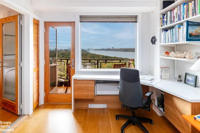 $365,000 | 5700 Arlington Avenue, Unit 21R | North Riverdale