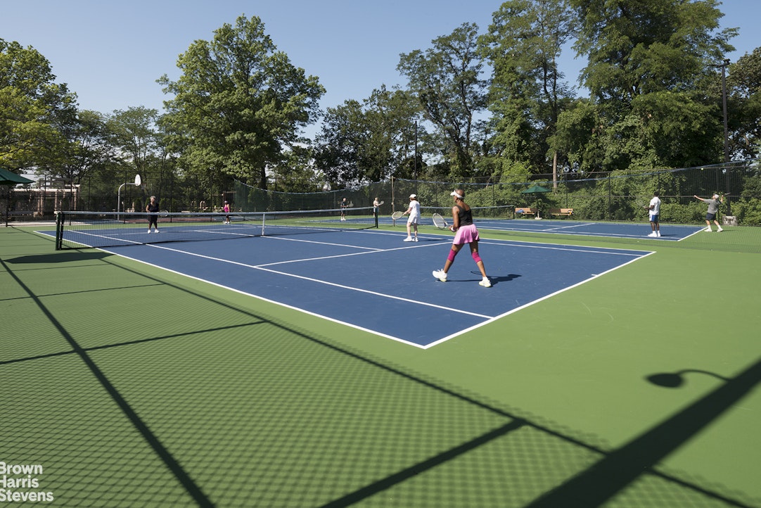 5700 Arlington Avenue, Unit 21R Bronx, NY 10471 - Photo 22 of 23 a tennis court view