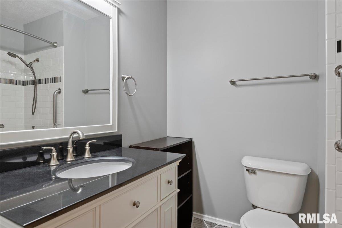 2708 Delaware Drive Springfield, IL 62702 - Photo 20 of 33 Gallery Image 20