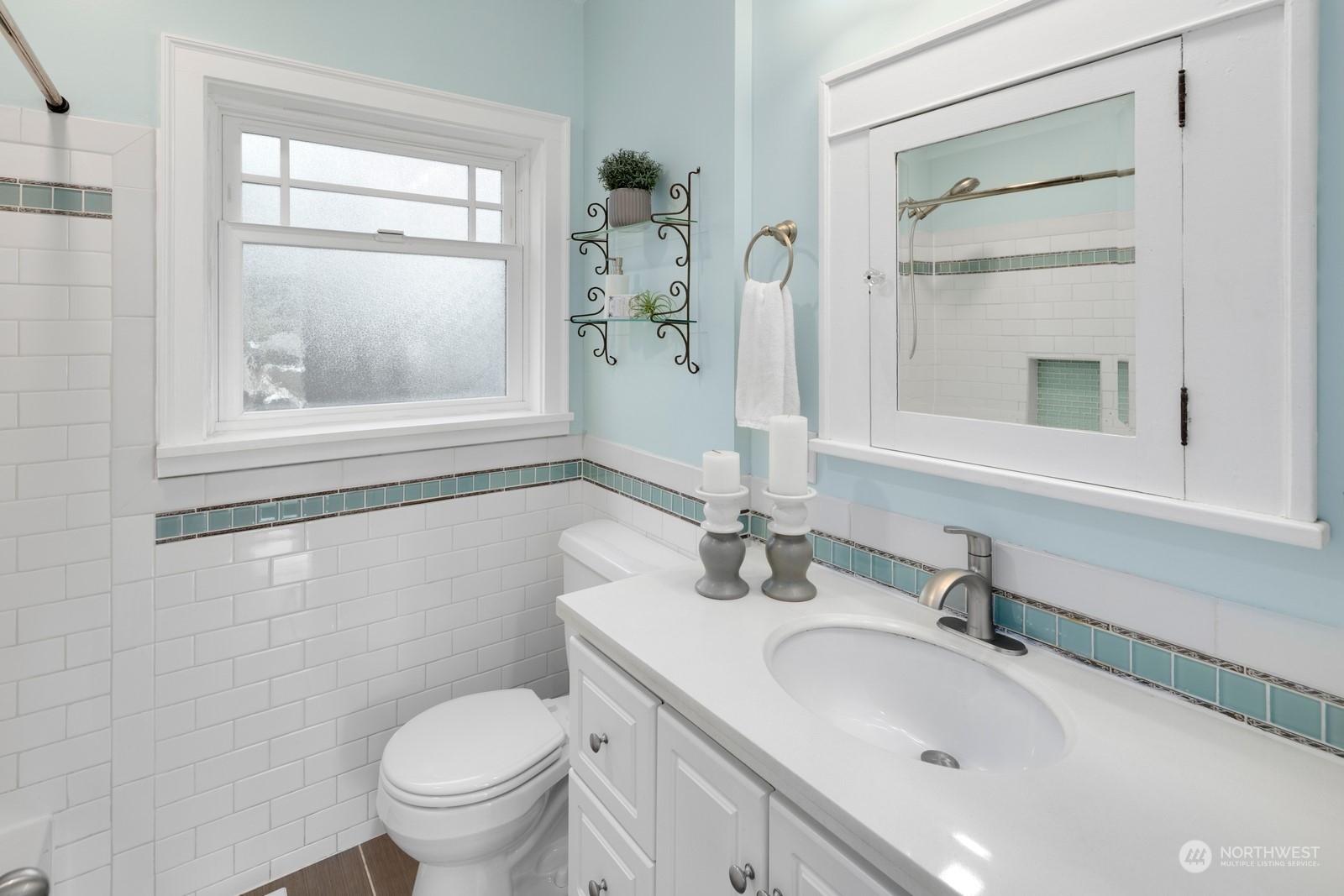 8633 12th Avenue Southwest Seattle, WA 98106 - Photo 14 of 34 Gallery Image 14