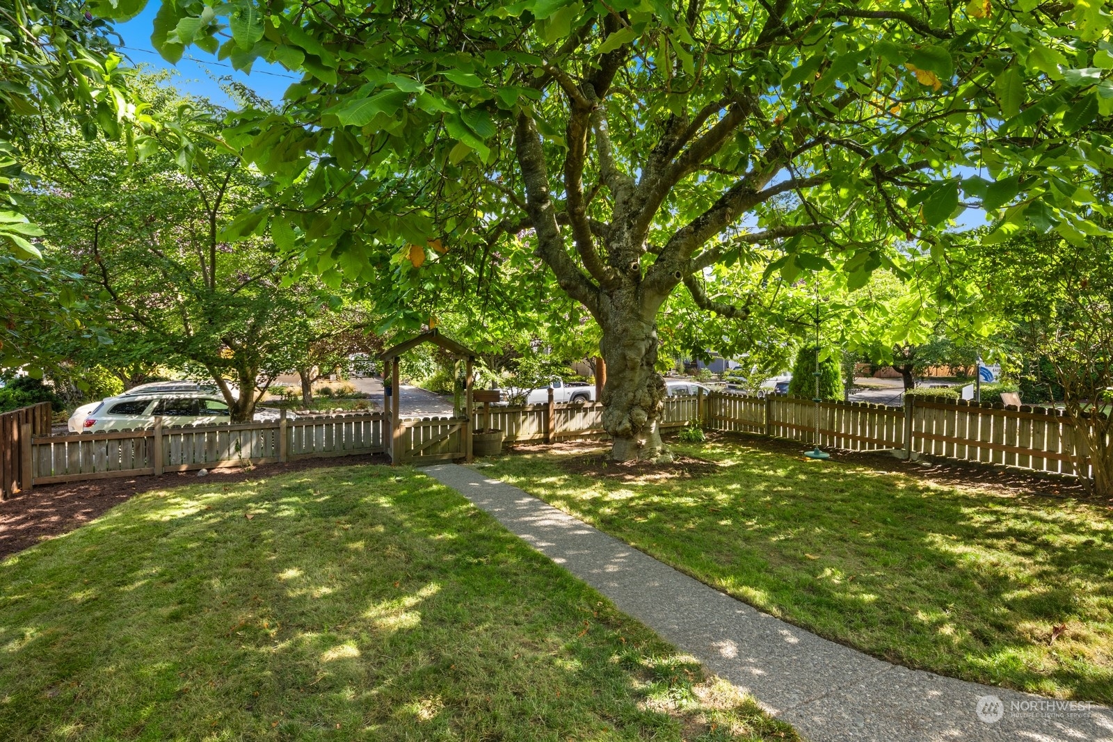 8633 12th Avenue Southwest Seattle, WA 98106 - Photo 28 of 34 Gallery Image 28