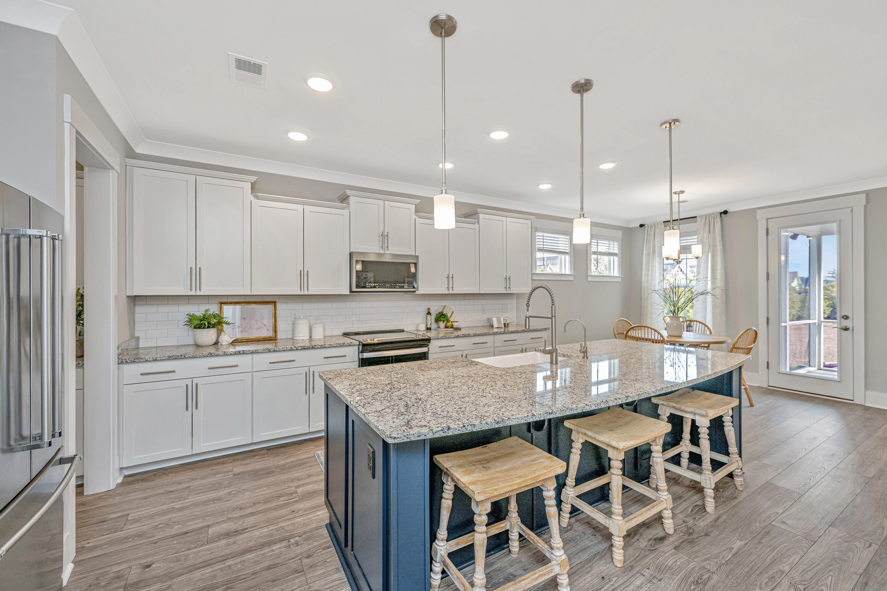 168 Clearblue Loop Summerville, SC 29486 - Photo 2 of 56 Kitchen 2