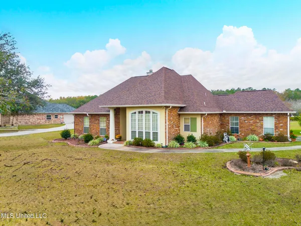 $345,000 | 3 Laurel Grove Drive, Carriere, MS 39426