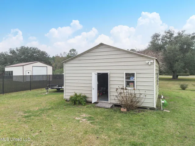 $360,000 | 3 Laurel Grove Drive, Carriere, MS 39426