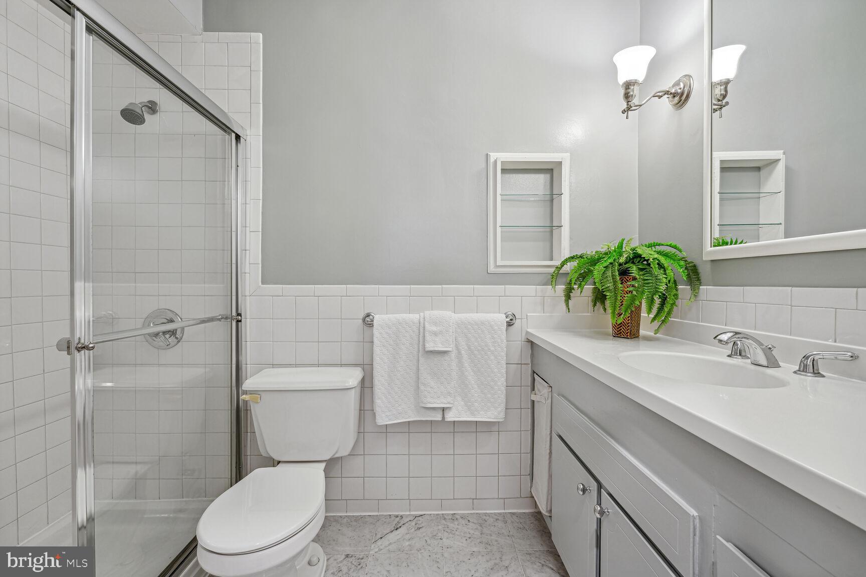 638 E Street Southeast Washington, DC 20003 - Photo 15 of 28 Primary Bathroom